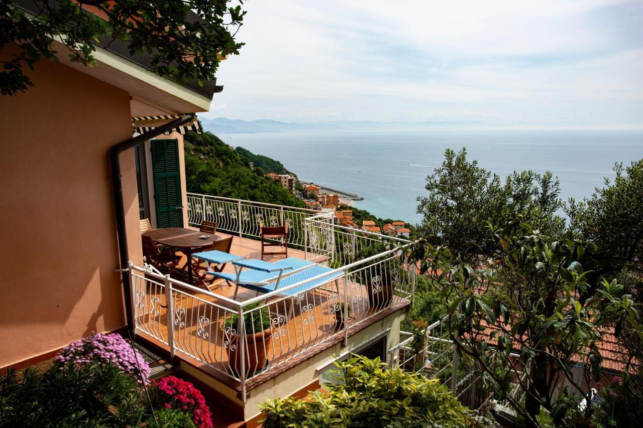 Villa Gio - Terrazza Nel Blu แบร์เจจจี ภายนอก รูปภาพ